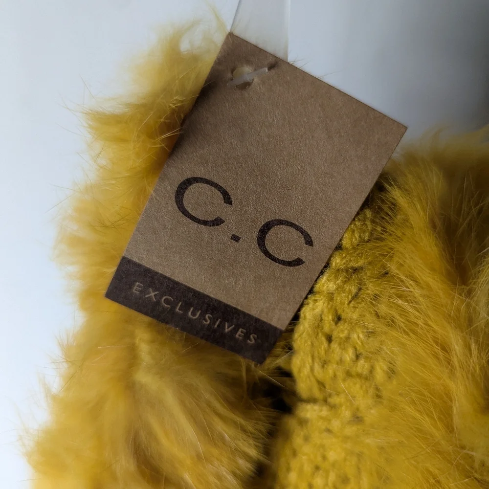 New C.C Cheveux Corp Womens Yellow Faux Fur Lined Cable Knit Headband One Size